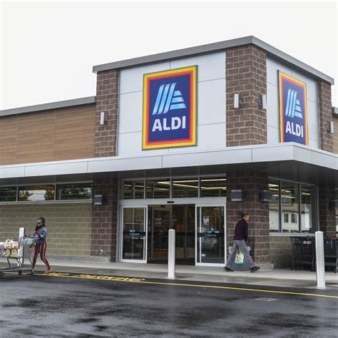 Aldi dubuque - Browse the latest Aldi catalogue in Dubuque IA "Aldi Special Buys" valid from from 13/3 to until 19/3 and start saving now! Other Discount Stores catalogs in Dubuque IA. The nearest stores of Aldi in Dubuque IA and surroundings. 2160 Holiday Drive. 52002-0482 - Dubuque IA. Closed. 5.56 km.